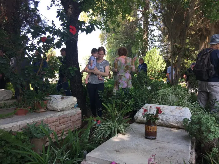 ב 2018 9