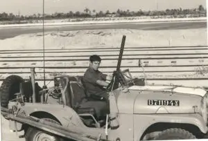 שטיין בג יפ שלי סיור לאורך התעלה לכיוון טמפו