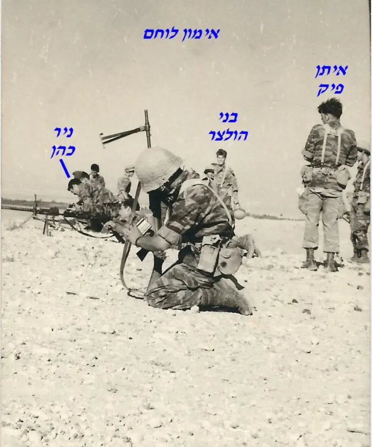 לוחם אימון נשק מחלקתי מימין איתן פיקבני הולצר ז לניר כהן
